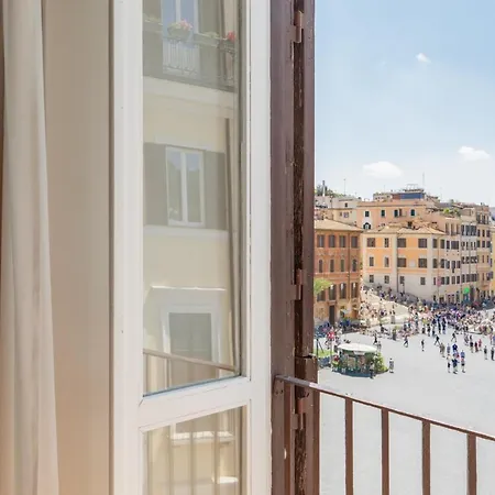 Spanish Steps Caesar Apartment