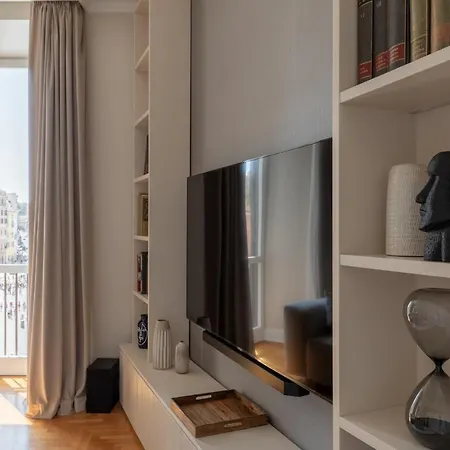 Spanish Steps Caesar Apartment *