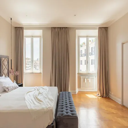 Spanish Steps Caesar Apartment *