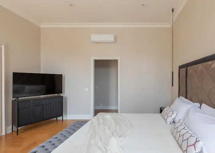 Daire Spanish Steps Caesar *